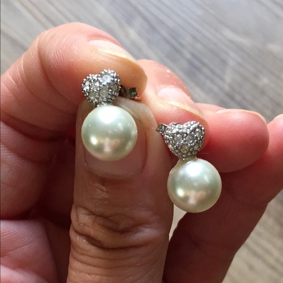 .925 Sterling Silver Pave Heart Earrings - Picture 7 of 8